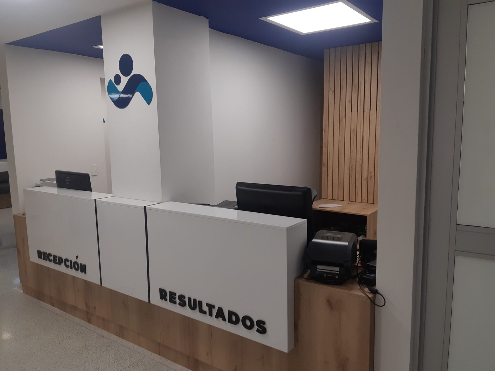 Detalle de puerta de madera